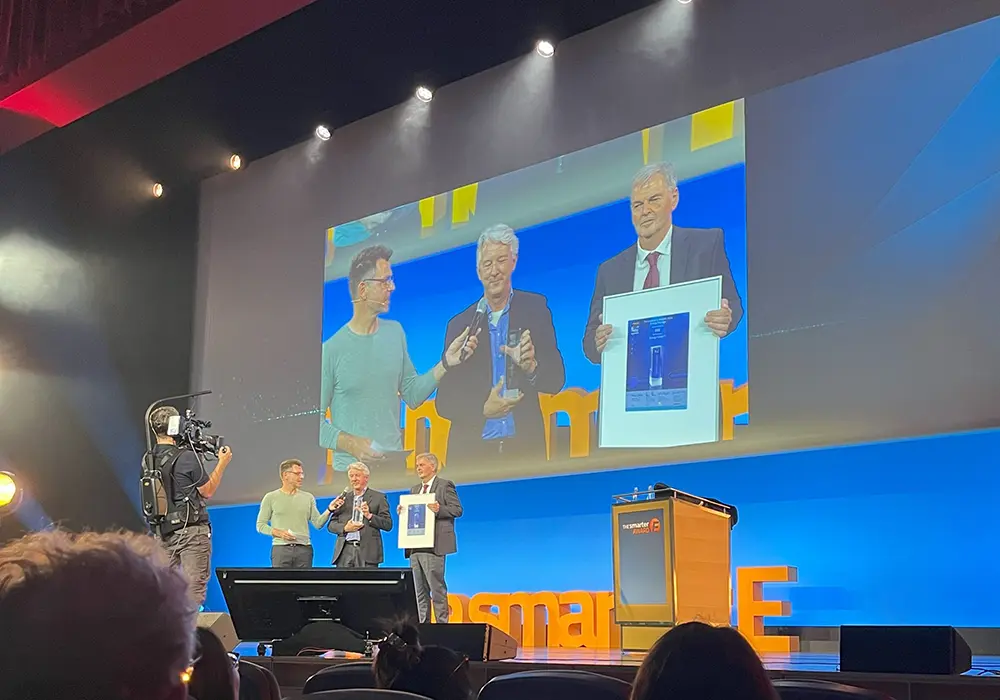 Hugh McDermott and Alan Greenshields accepting the Smarter-E award